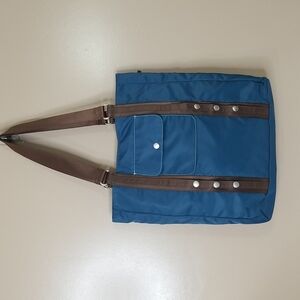 ELLIGHTON LARGE TOTE BAG IN BLUE & BROWN